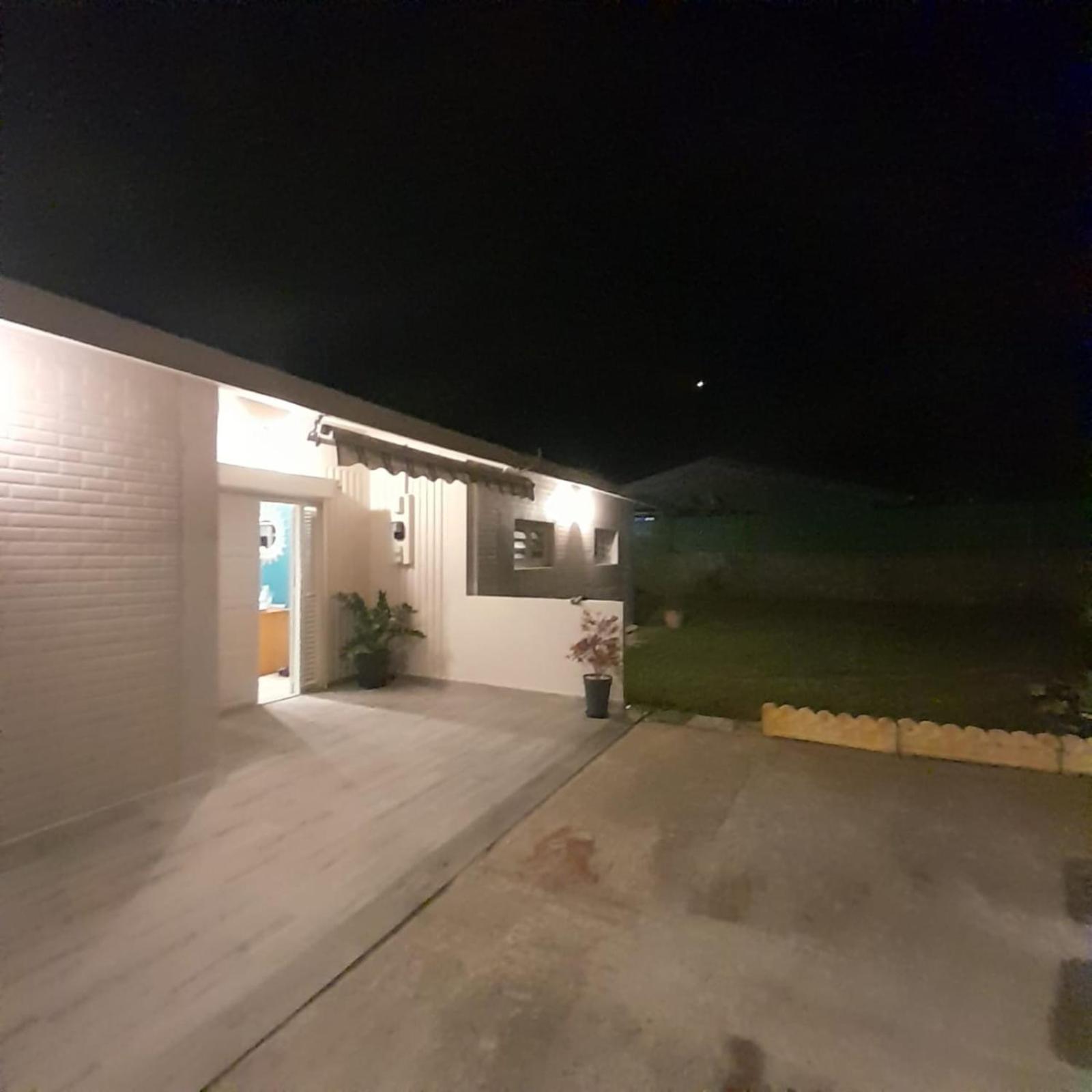 972M Beautiful Air-Conditioned Villa With Garden Le Carbet Luaran gambar